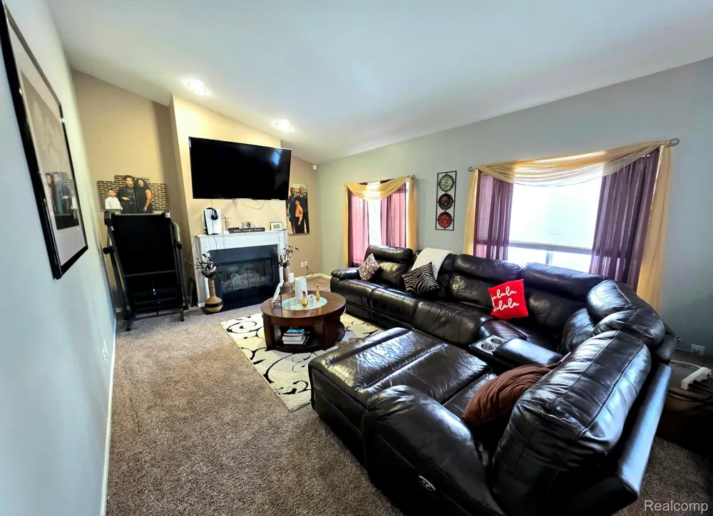8366 Sherwood Drive Grand Blanc Charter Township, MI 48439