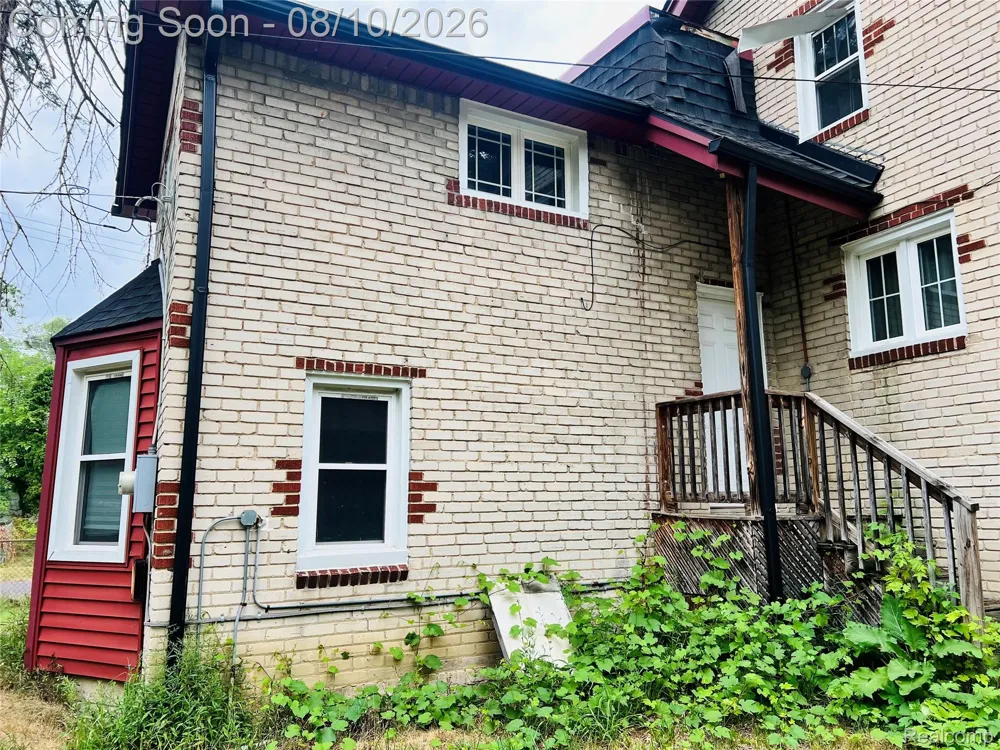 18515 Salem Street Detroit City, MI 48219