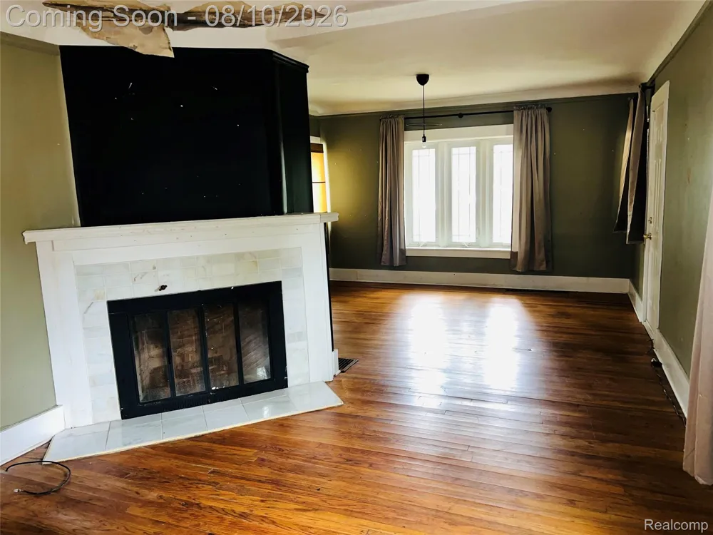 18515 Salem Street Detroit City, MI 48219