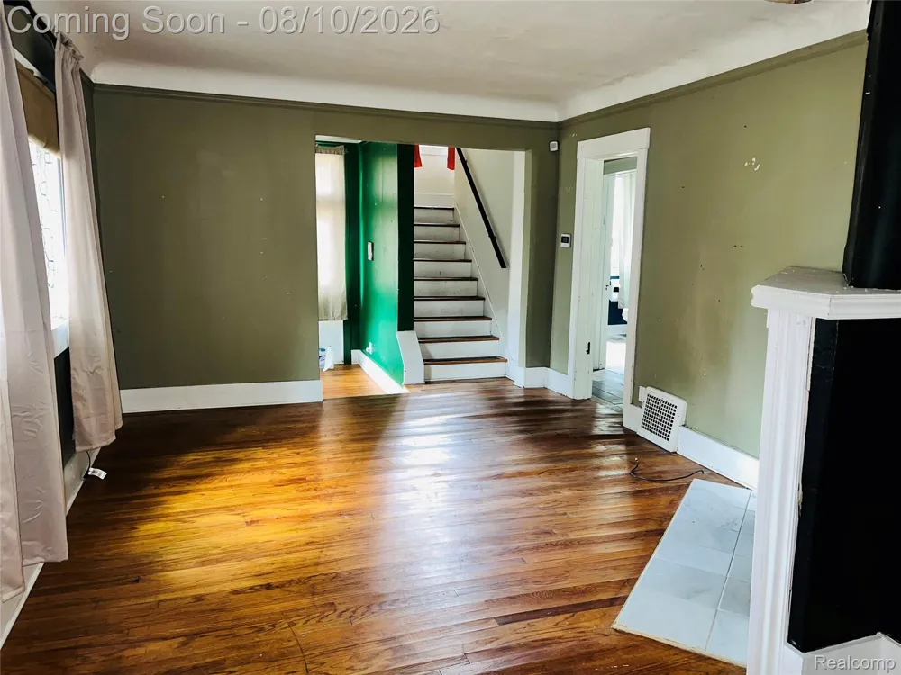 18515 Salem Street Detroit City, MI 48219