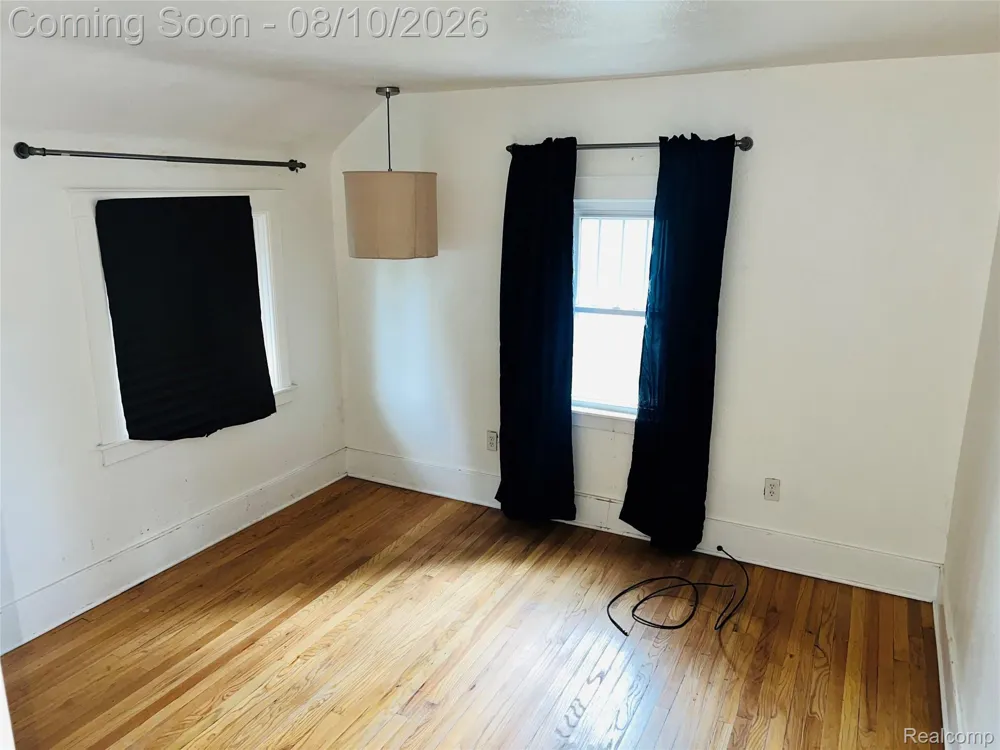 18515 Salem Street Detroit City, MI 48219