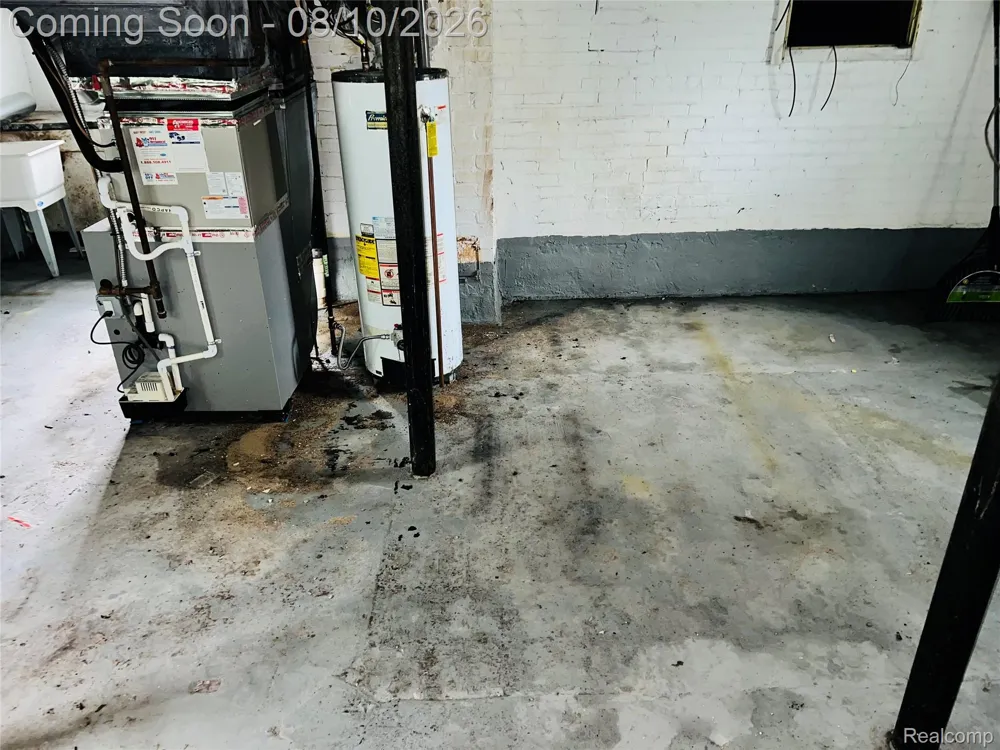 18515 Salem Street Detroit City, MI 48219