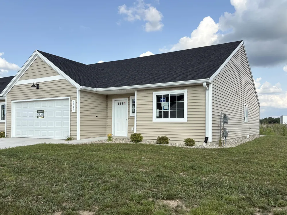 4289 Highpoint Drive #107 Leighton Township, MI 49348