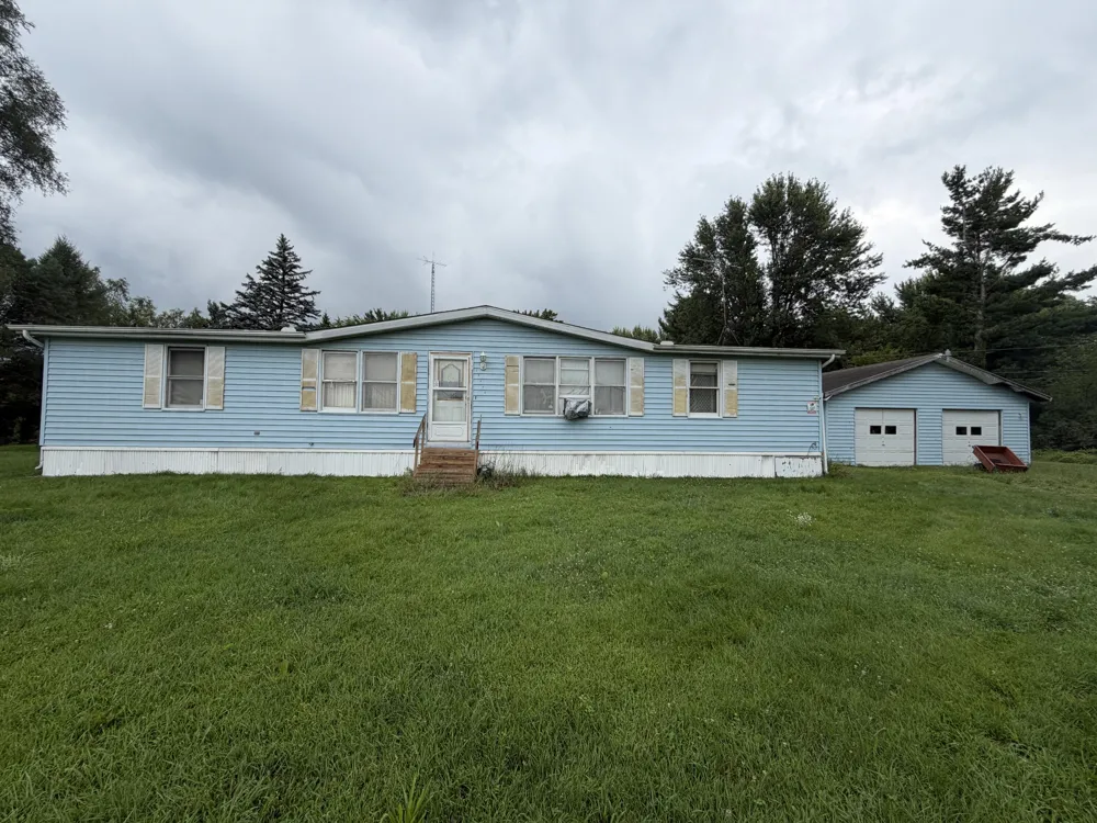 17460 Indian Prairie Road White Pigeon Township, MI 49099