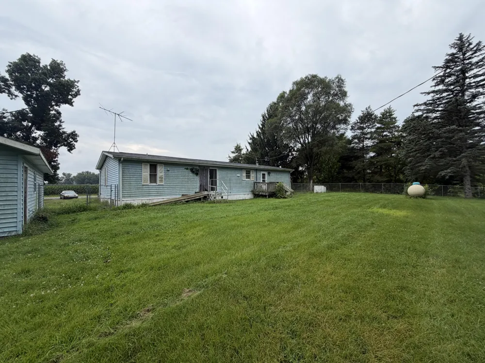17460 Indian Prairie Road White Pigeon Township, MI 49099