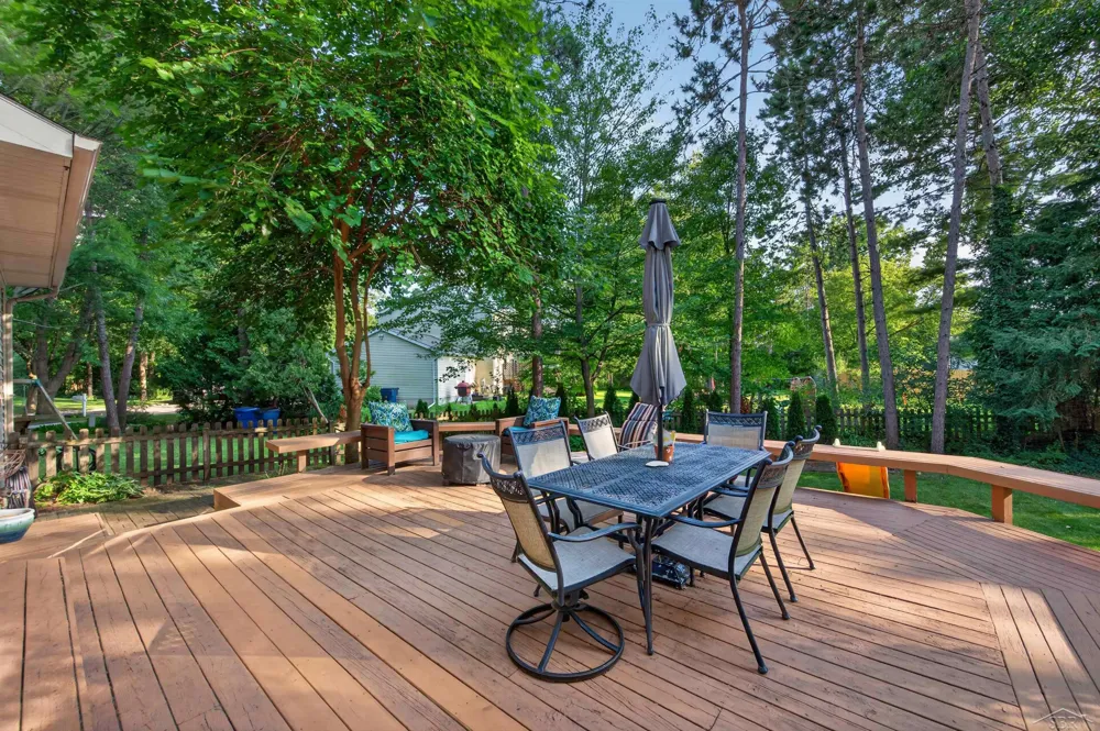 5909 Woodpark Drive Midland City, MI 48640