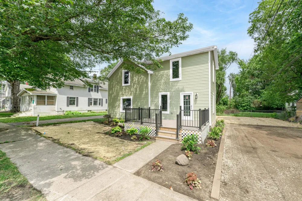 109 Michigan Avenue Hartford City, MI 49057