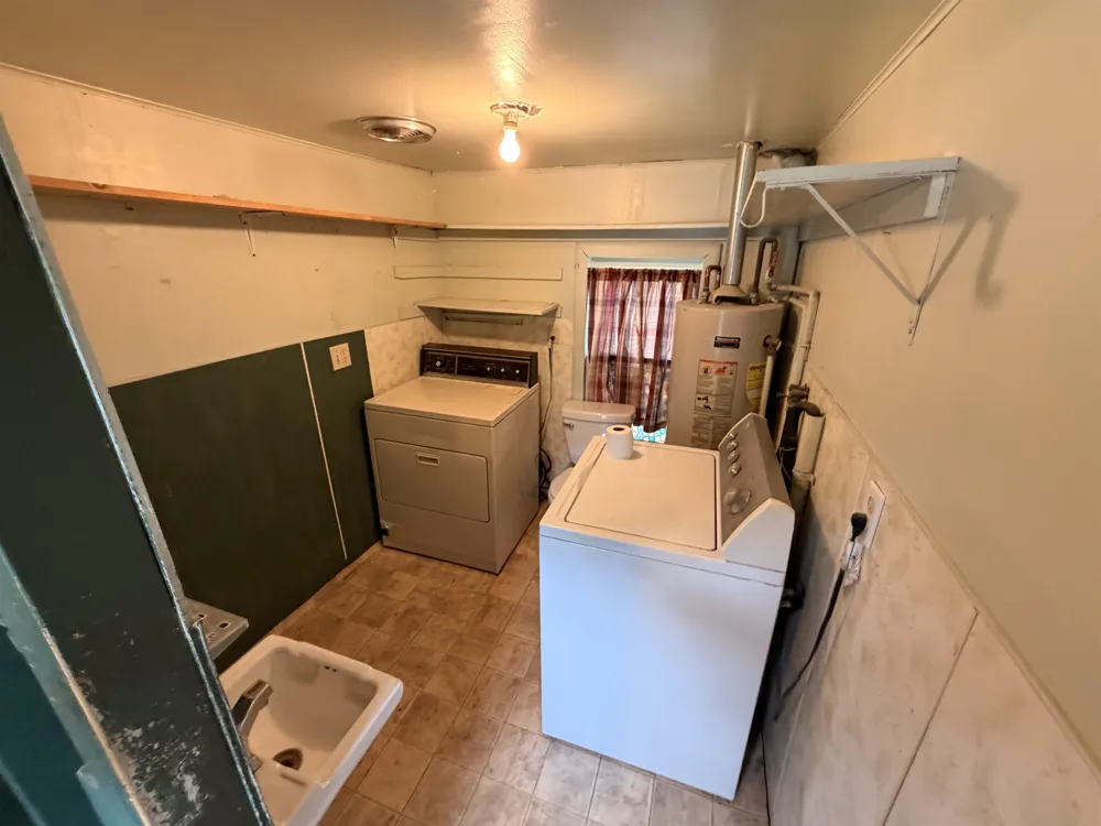 1107 Michigan Avenue Alma City, MI 48801