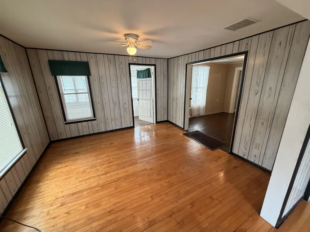 1107 Michigan Avenue Alma City, MI 48801