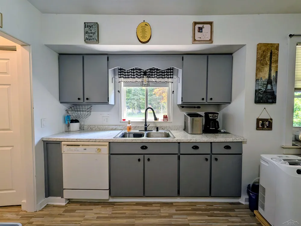 1832 Filmore Street Hampton Charter Township, MI 48732