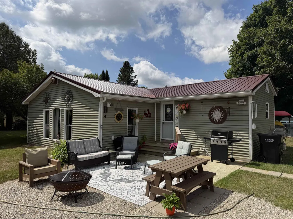 7542 3rd Street Weldon Township, MI 49683