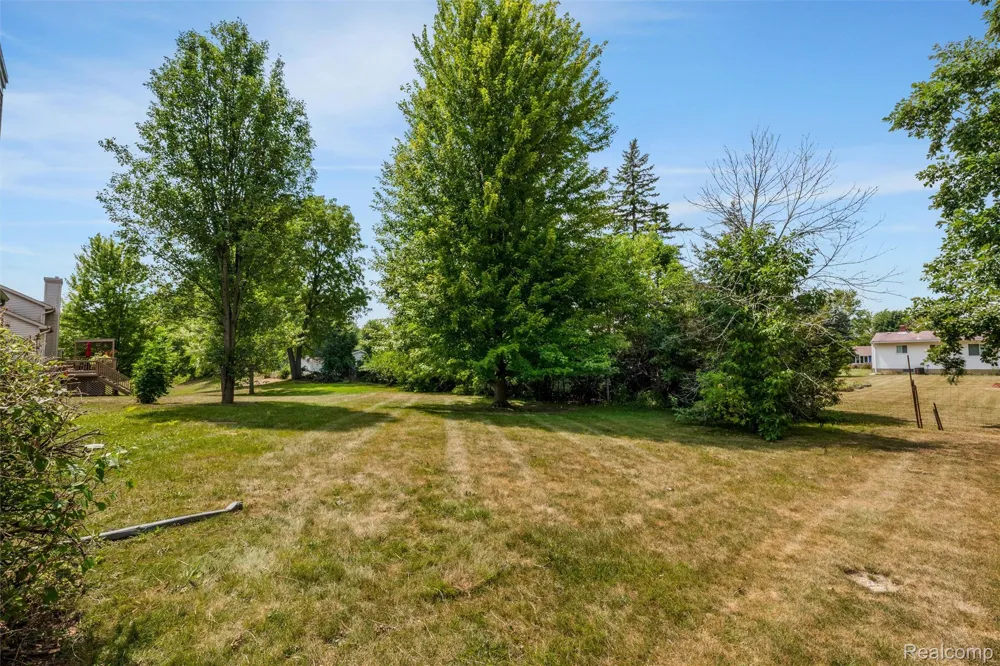 9110 Old Oak Drive Grand Blanc Charter Township, MI 48439