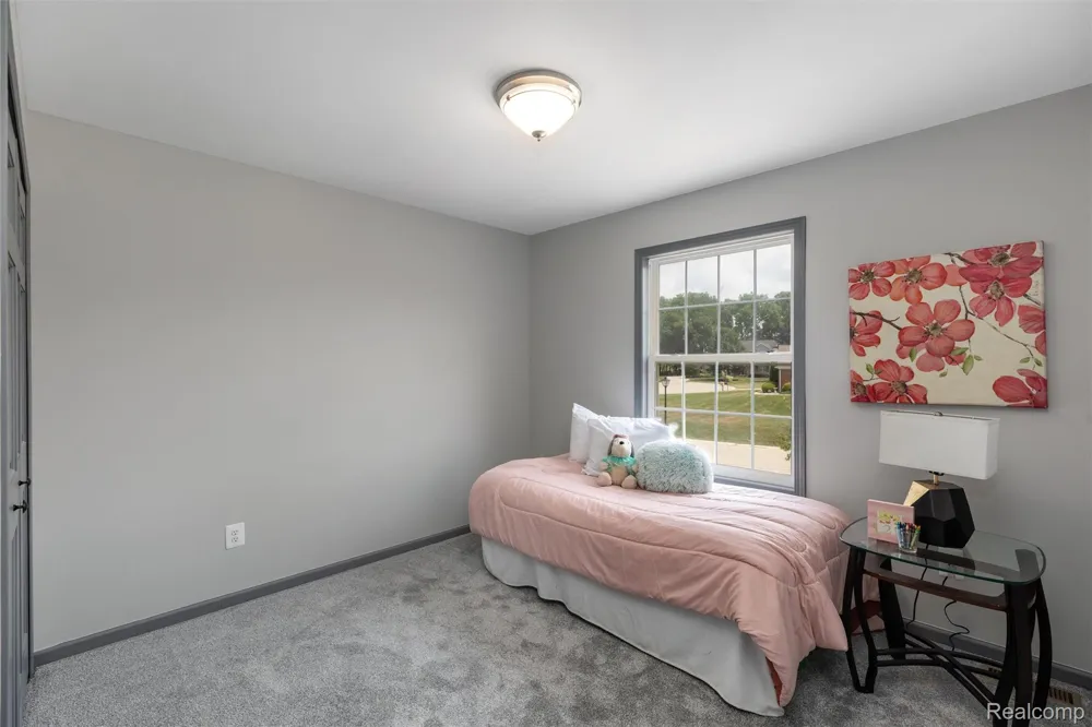 9110 Old Oak Drive Grand Blanc Charter Township, MI 48439