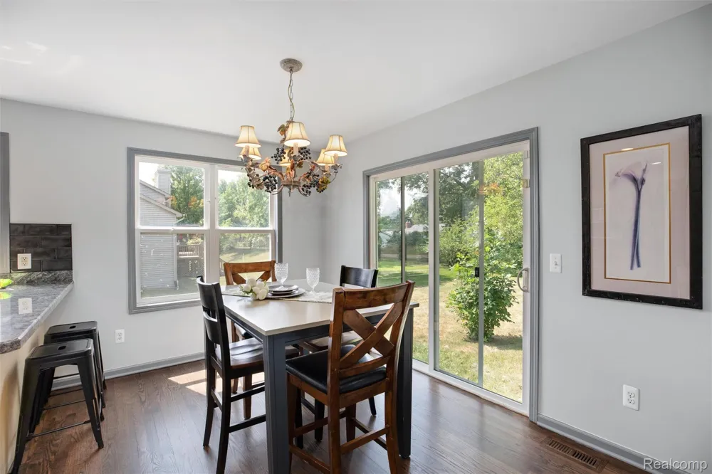 9110 Old Oak Drive Grand Blanc Charter Township, MI 48439