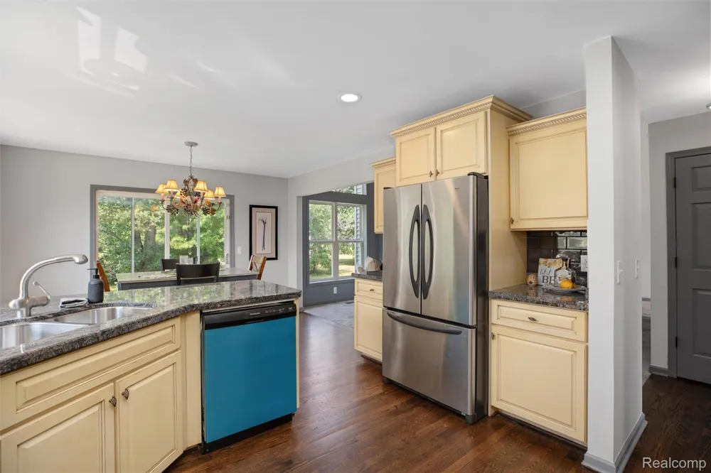 9110 Old Oak Drive Grand Blanc Charter Township, MI 48439