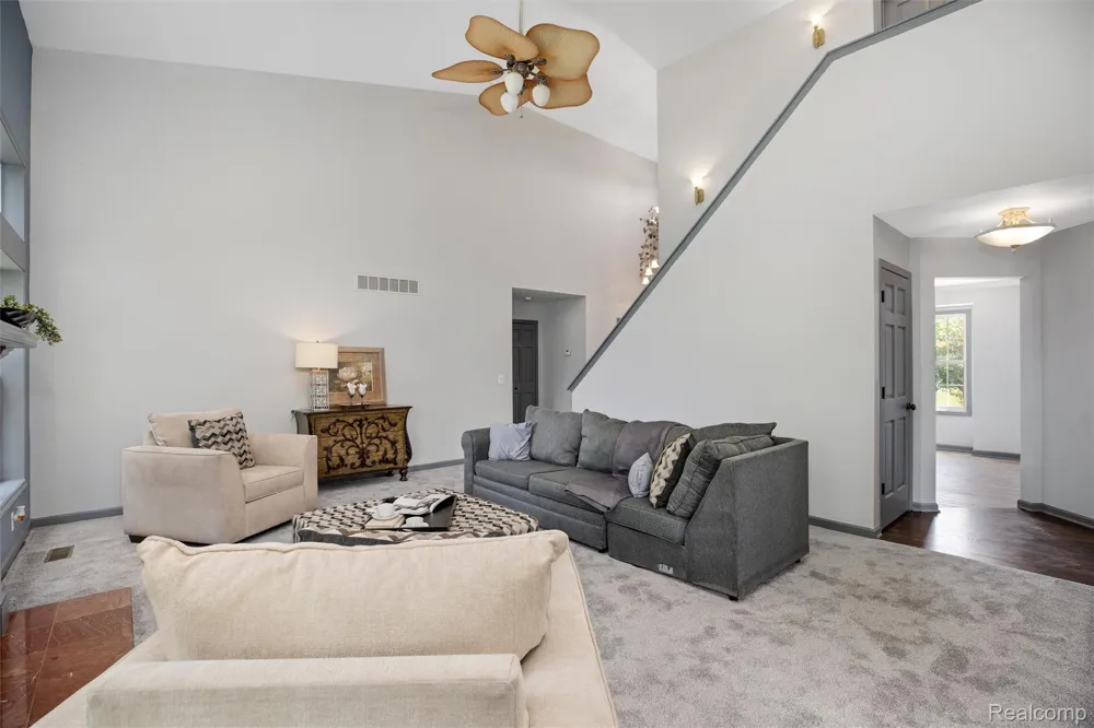9110 Old Oak Drive Grand Blanc Charter Township, MI 48439