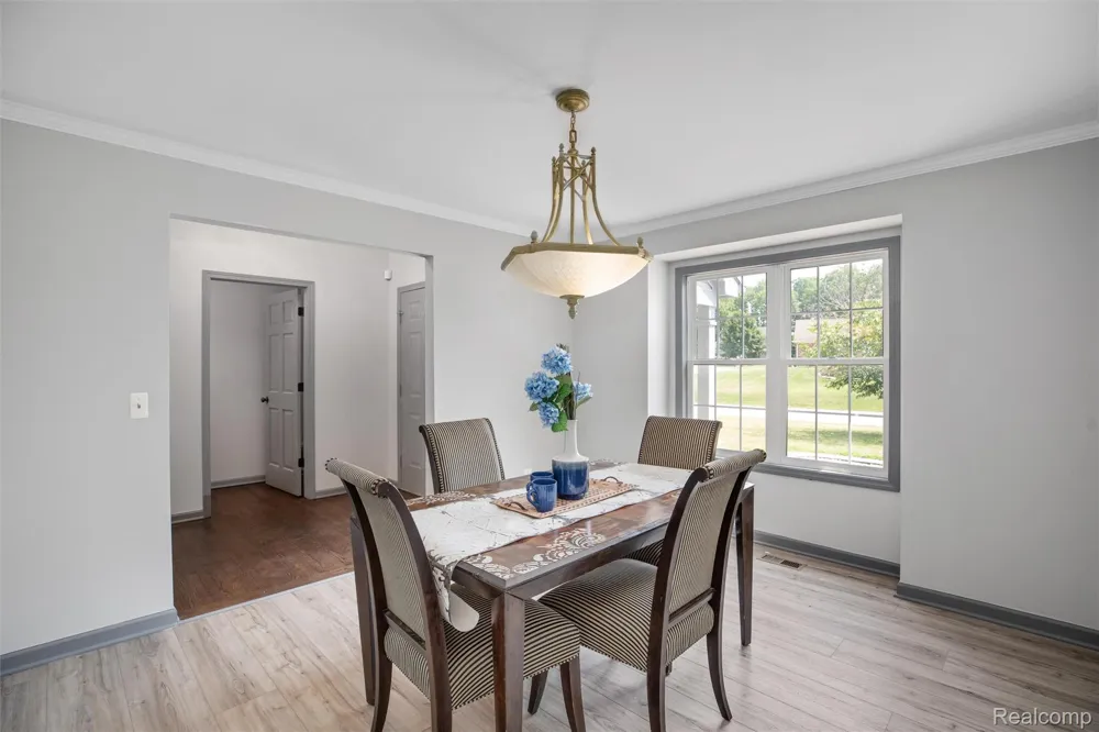 9110 Old Oak Drive Grand Blanc Charter Township, MI 48439