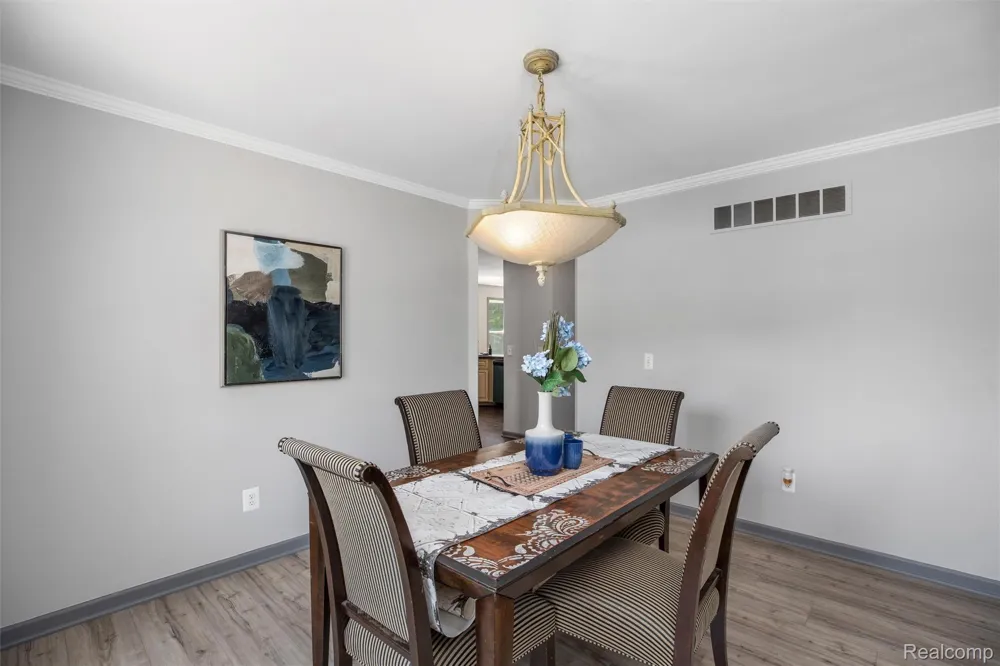 9110 Old Oak Drive Grand Blanc Charter Township, MI 48439