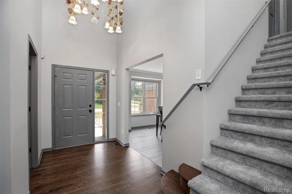 9110 Old Oak Drive Grand Blanc Charter Township, MI 48439