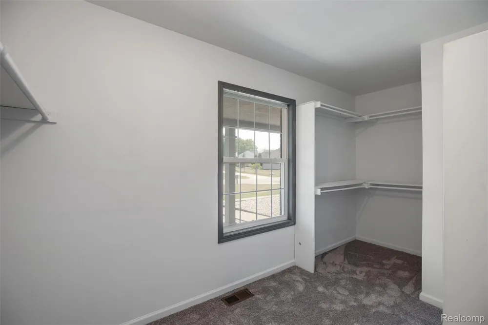 9110 Old Oak Drive Grand Blanc Charter Township, MI 48439
