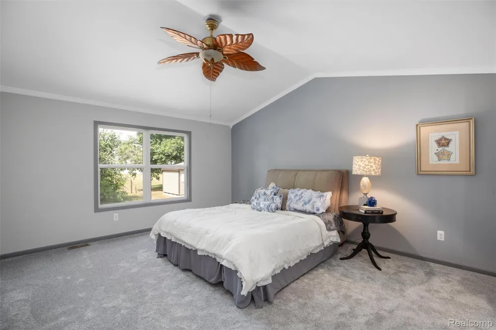 9110 Old Oak Drive Grand Blanc Charter Township, MI 48439