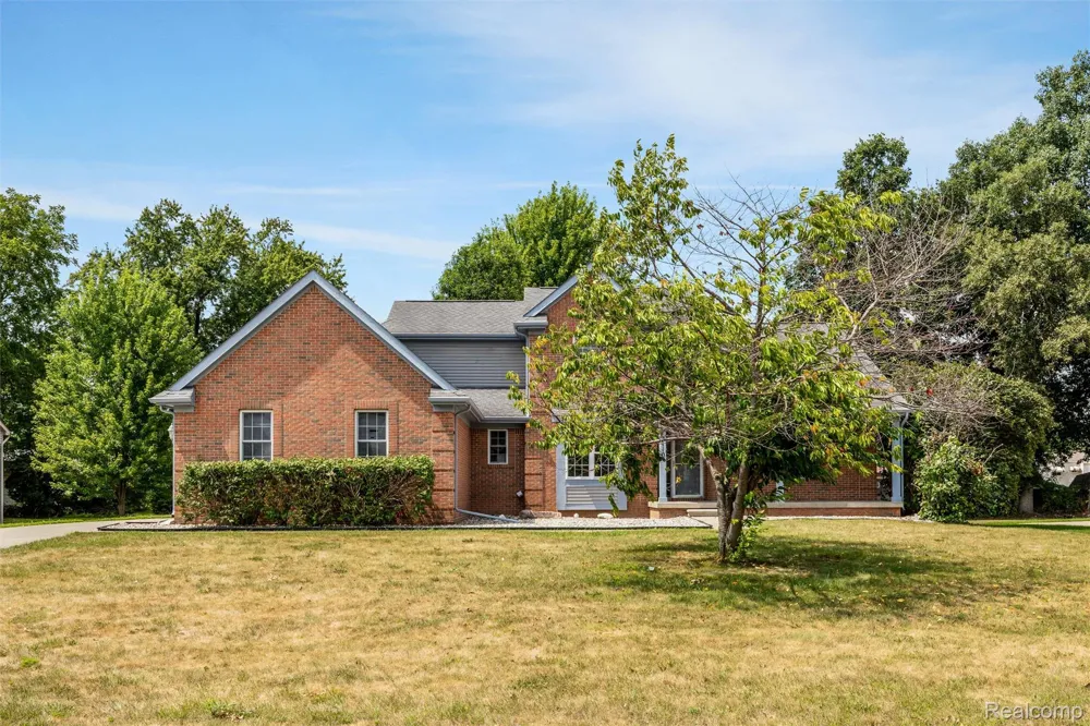 9110 Old Oak Drive Grand Blanc Charter Township, MI 48439