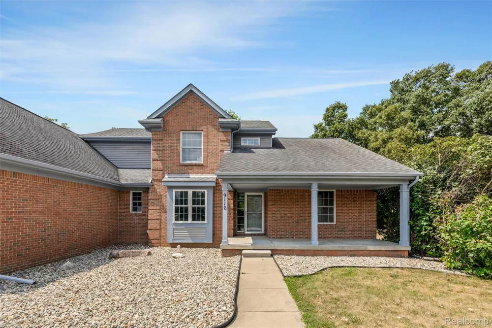9110 Old Oak Drive Grand Blanc Charter Township, MI 48439