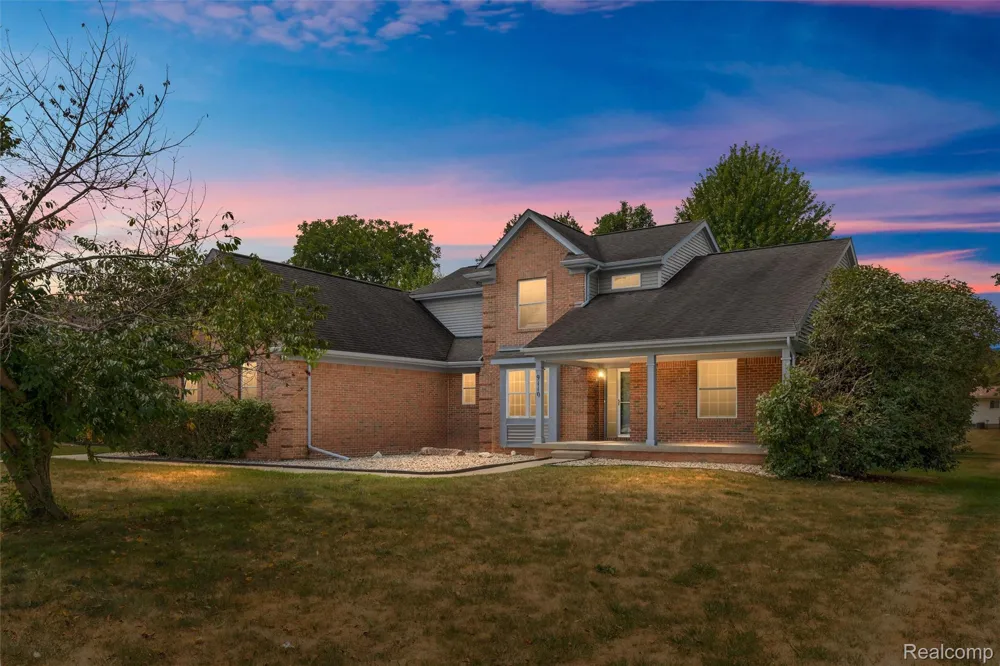 9110 Old Oak Drive Grand Blanc Charter Township, MI 48439