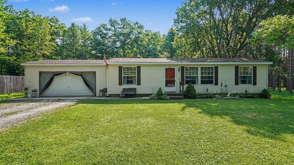 1126 Schemp Road Hill Township, MI 48635
