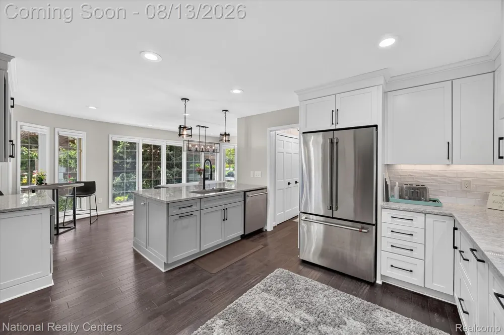 13648 Eaton Drive Plymouth Charter Township, MI 48170