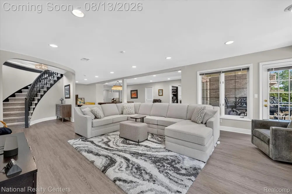 13648 Eaton Drive Plymouth Charter Township, MI 48170