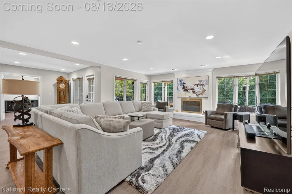 13648 Eaton Drive Plymouth Charter Township, MI 48170