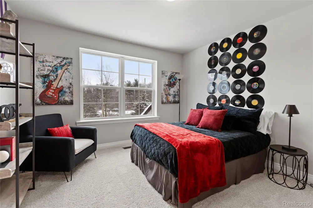 9933 Crossview Trail #128 Hartland Township, MI 48855