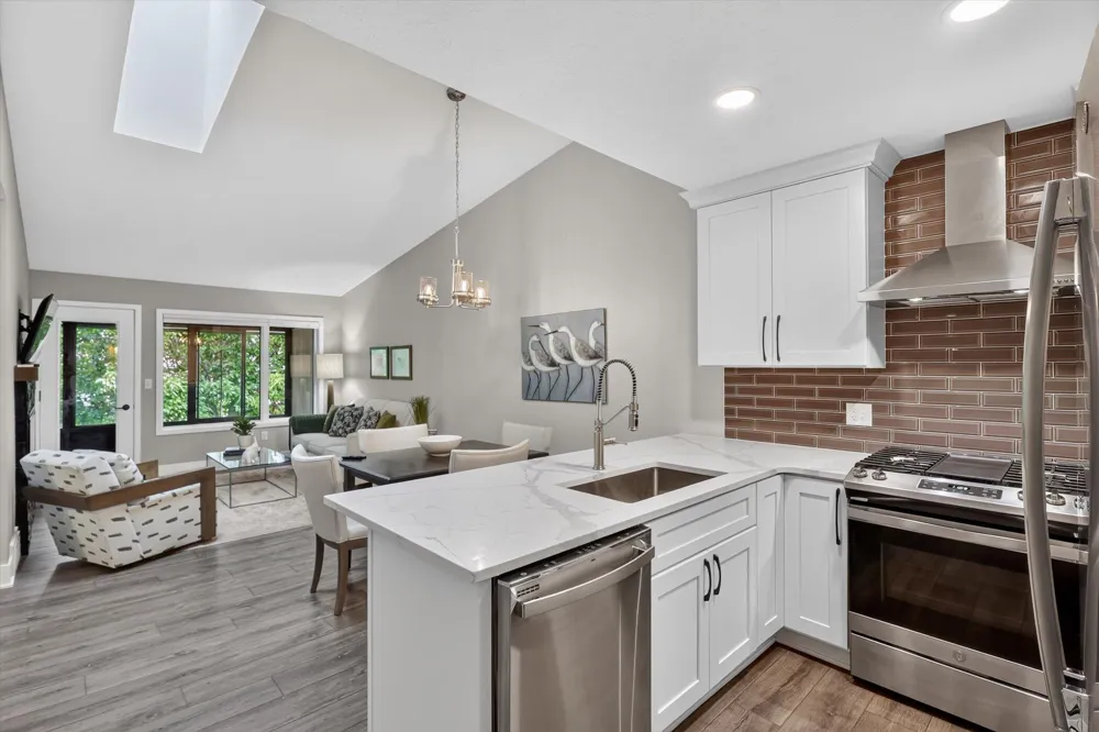 2699 Limestone Lane NE Plainfield Charter Township, MI 49525