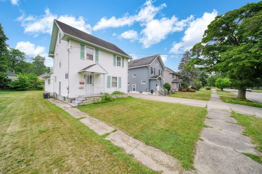 757 Glenwood Avenue Jackson City, MI 49203