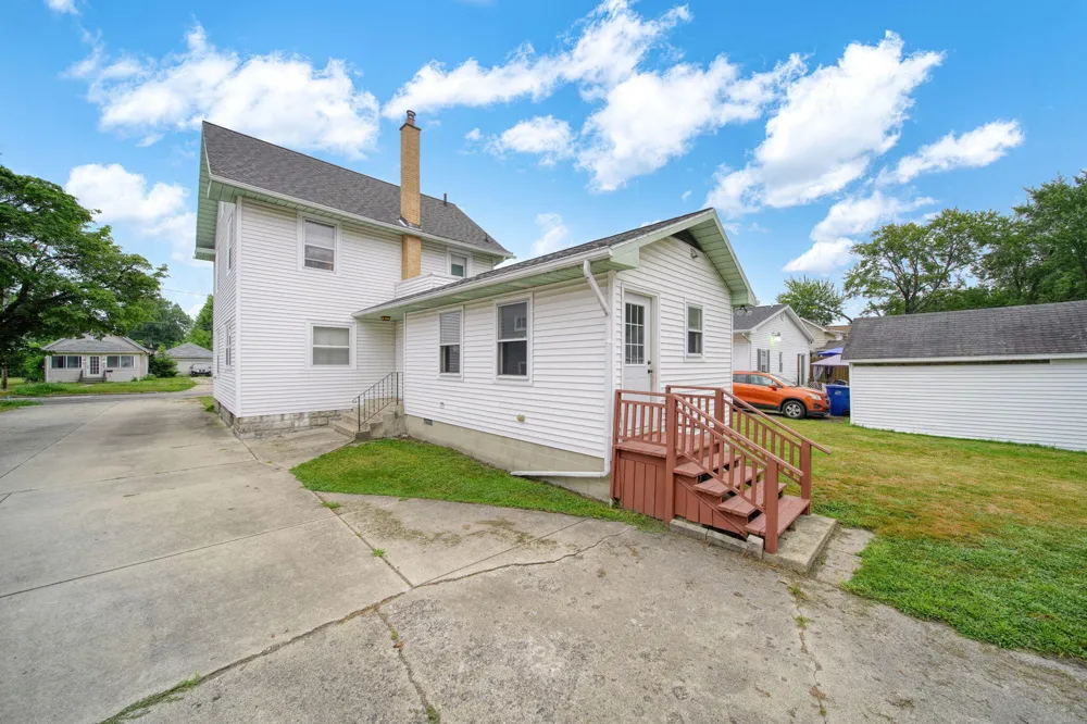 757 Glenwood Avenue Jackson City, MI 49203