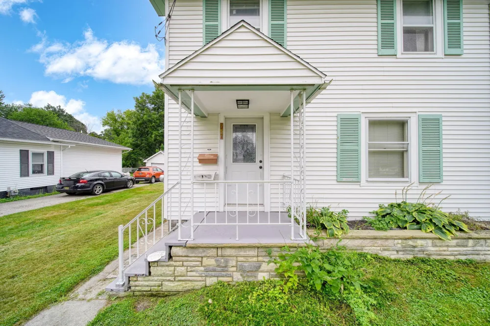 757 Glenwood Avenue Jackson City, MI 49203