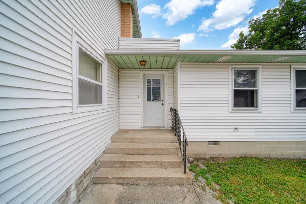 757 Glenwood Avenue Jackson City, MI 49203