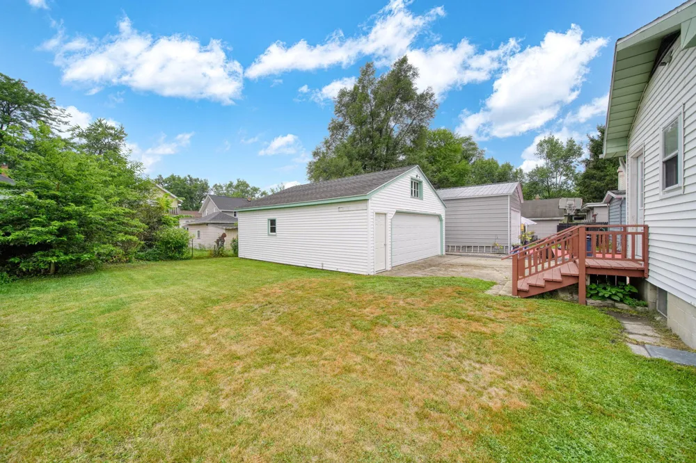 757 Glenwood Avenue Jackson City, MI 49203