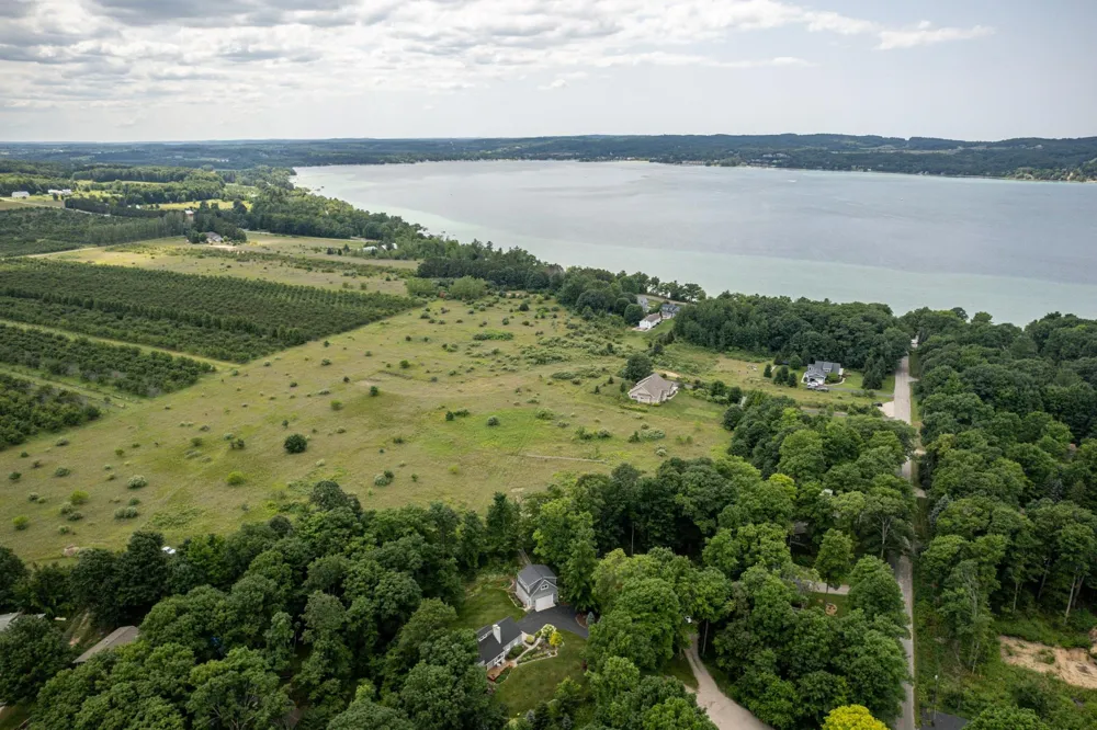 E Lovers Lane Suttons Bay Township, MI 49682