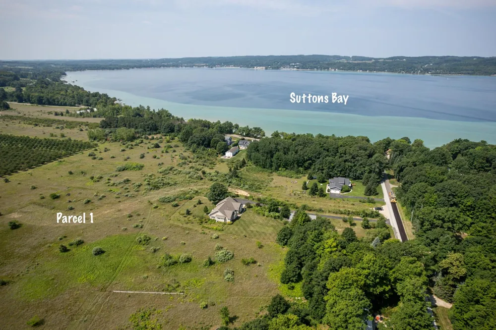 E Lovers Lane Suttons Bay Township, MI 49682