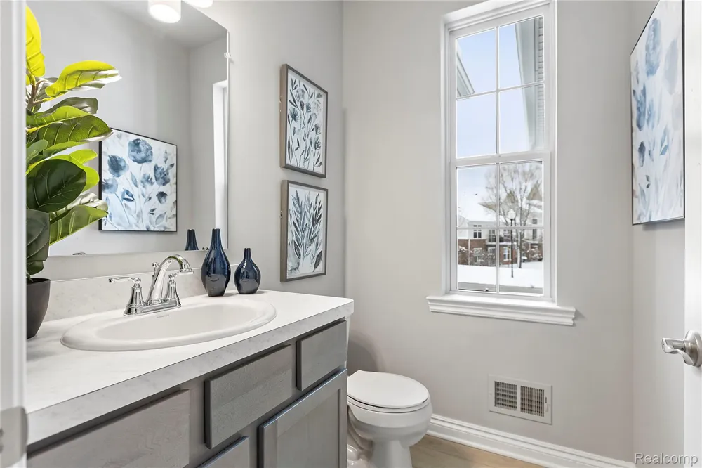 9928 Crossview Trail #187 Hartland Township, MI 48855