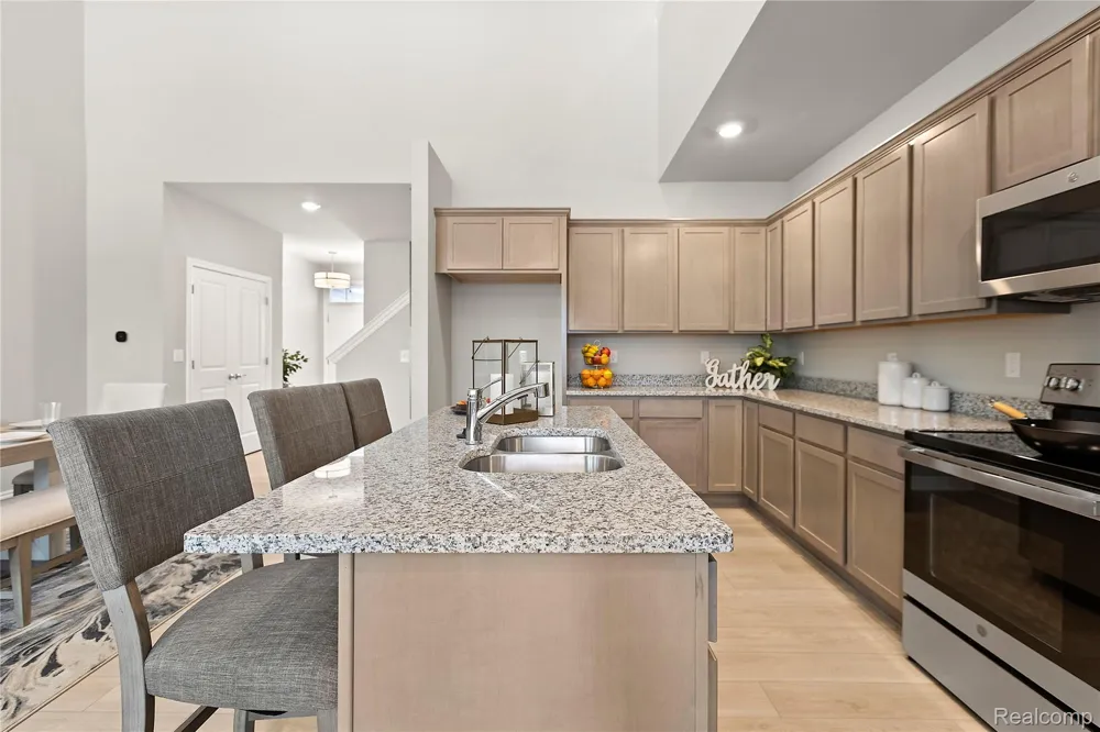 9928 Crossview Trail #187 Hartland Township, MI 48855