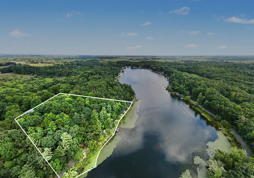 10109 Hathaway Drive Eureka Township, MI 48838