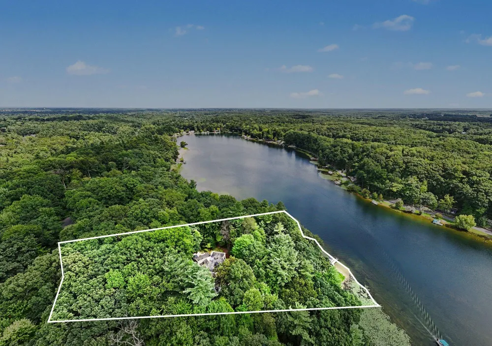 10109 Hathaway Drive Eureka Township, MI 48838