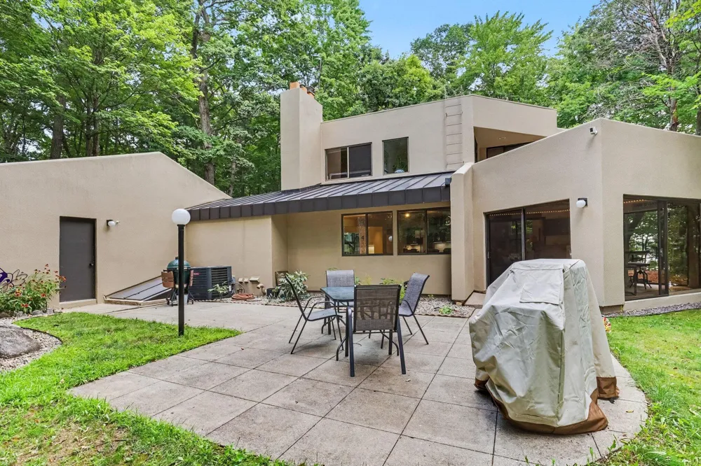 10109 Hathaway Drive Eureka Township, MI 48838