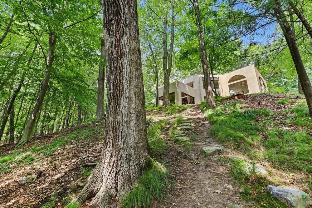10109 Hathaway Drive Eureka Township, MI 48838