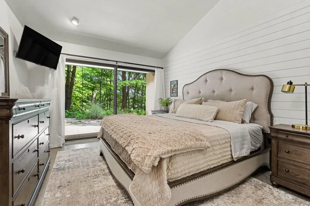 10109 Hathaway Drive Eureka Township, MI 48838