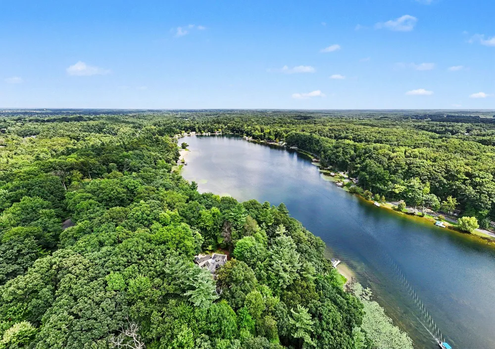 10109 Hathaway Drive Eureka Township, MI 48838