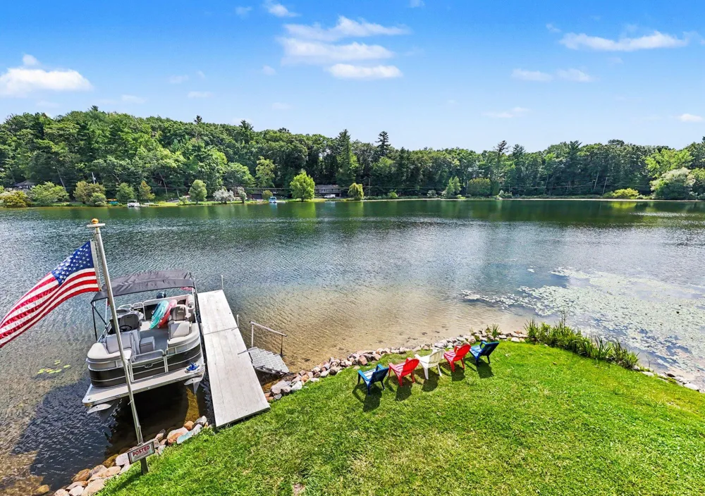 10109 Hathaway Drive Eureka Township, MI 48838